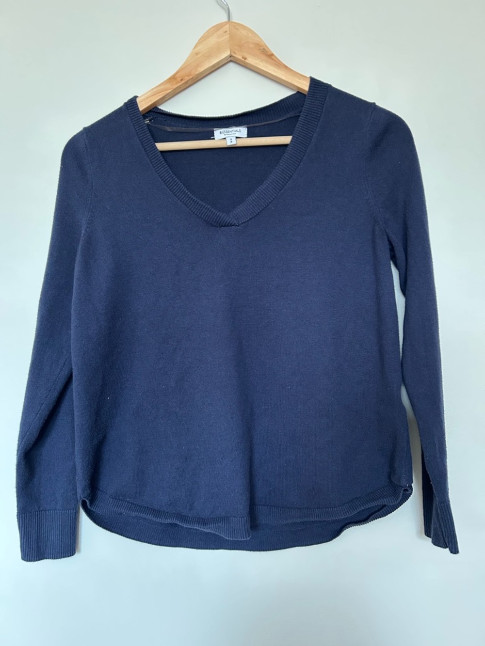 Reitmans Navy V-Neck Long Sleeve Sweater